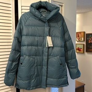 NWT Carve Designs Down Coat